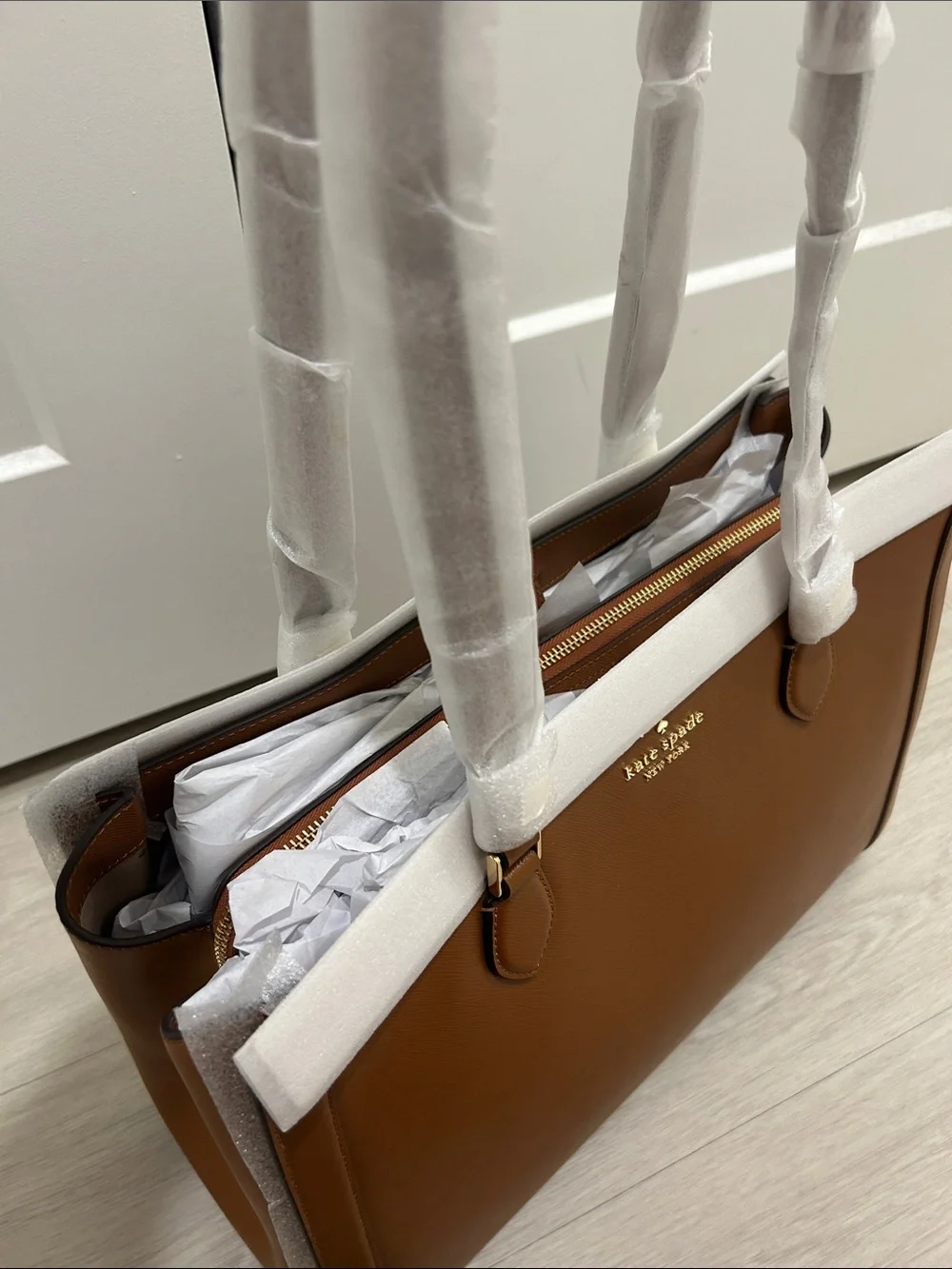 Kate Spade (NWT) Madison Saffiano East West Leather Large Laptop Tote